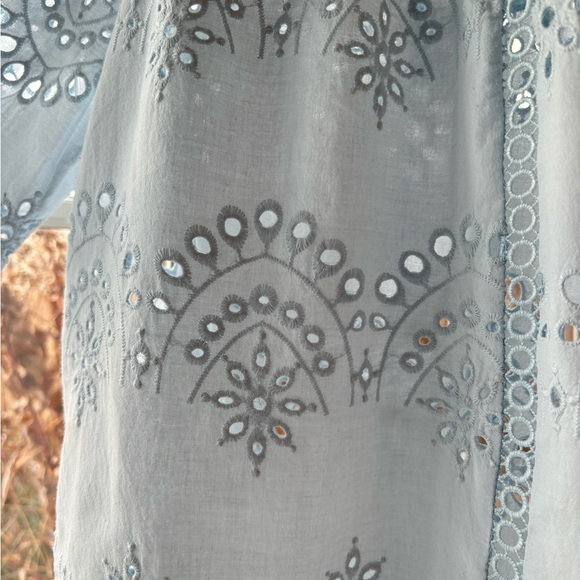 Delicate Cotton Blouse - Picture 3 of 5